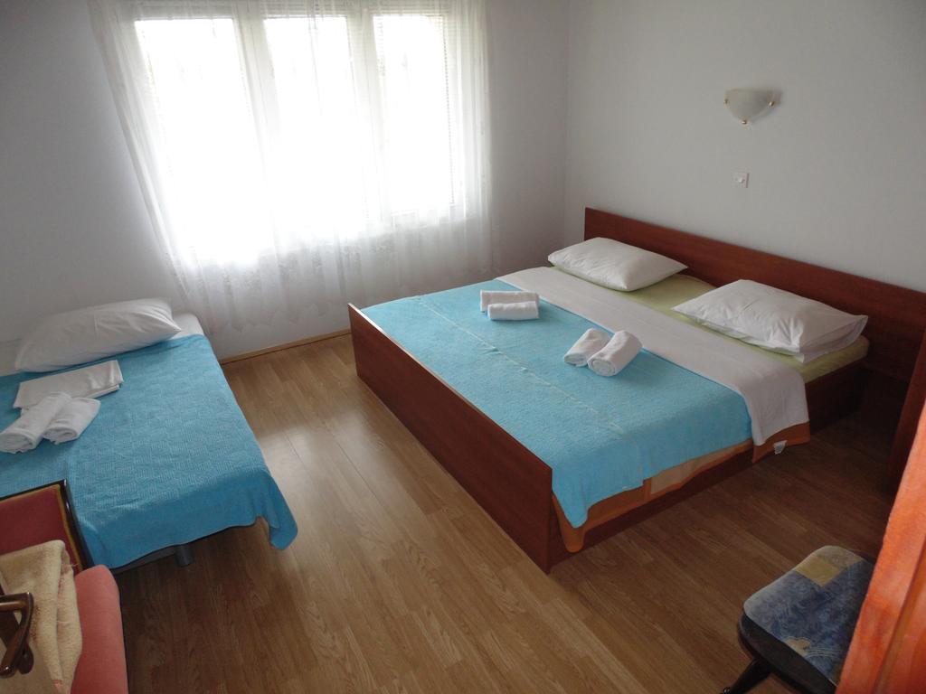 Apartments Cico Starigrad Paklenica Ngoại thất bức ảnh