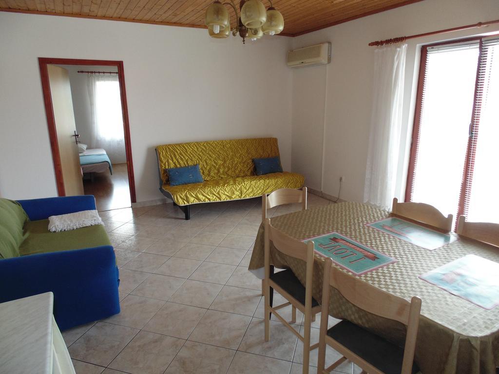 Apartments Cico Starigrad Paklenica Ngoại thất bức ảnh