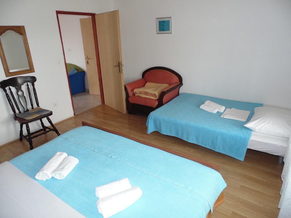 Apartments Cico Starigrad Paklenica Ngoại thất bức ảnh
