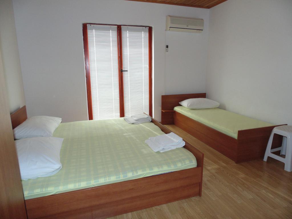 Apartments Cico Starigrad Paklenica Ngoại thất bức ảnh