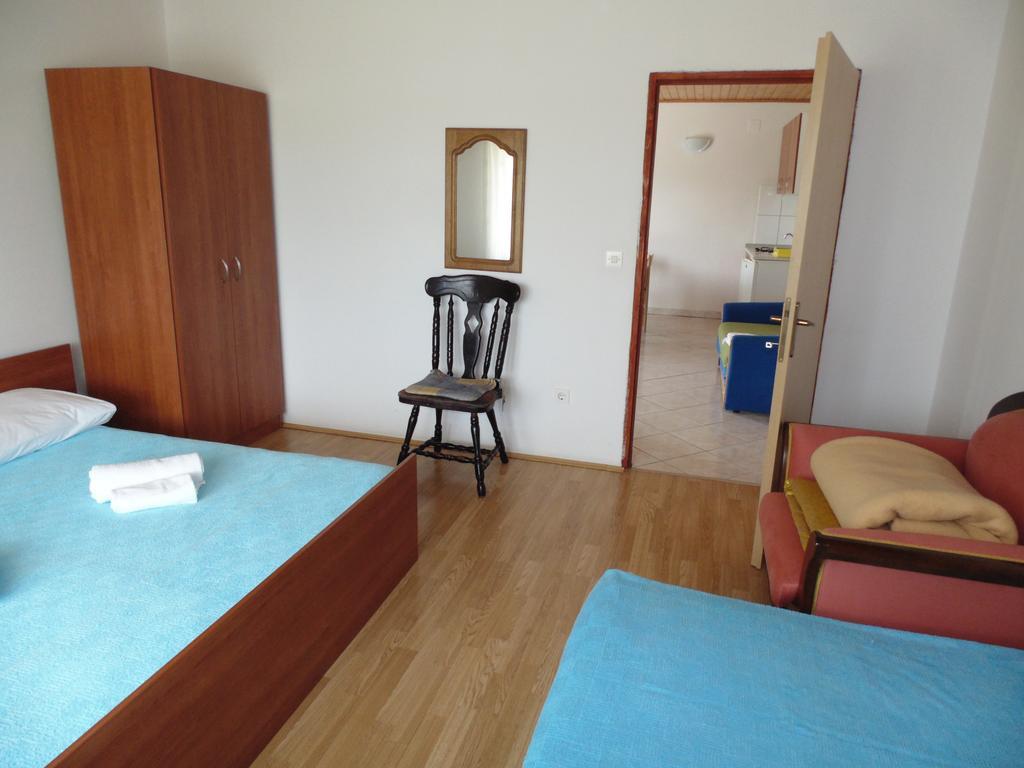 Apartments Cico Starigrad Paklenica Ngoại thất bức ảnh